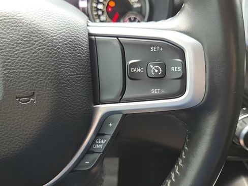 Used 2022 RAM 1500 Big Horn AWD/4WD image 30