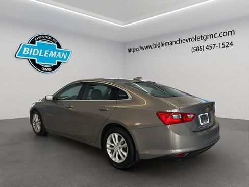 Used 2017 Chevrolet Malibu LT image 5