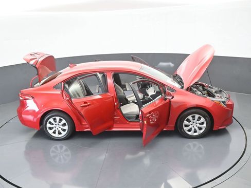 Used 2020 Toyota Corolla LE image 64