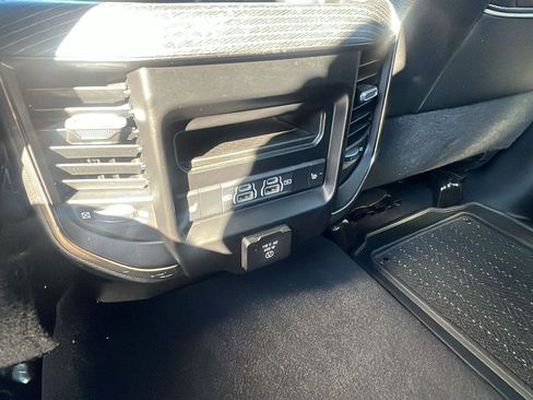 Used 2021 RAM 2500 Limited image 24