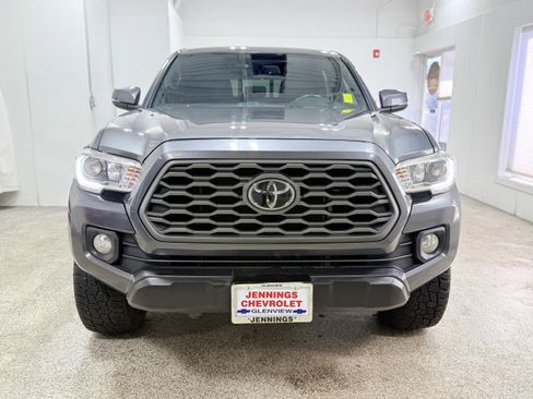 Used 2021 Toyota Tacoma TRD Off-Road w/ Technology Package image 2