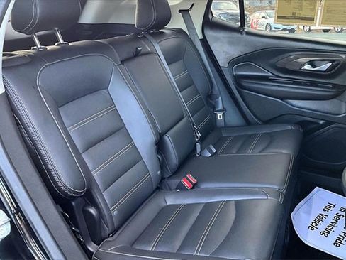 Used 2022 GMC Terrain Denali w/ Denali Premium Package image 11