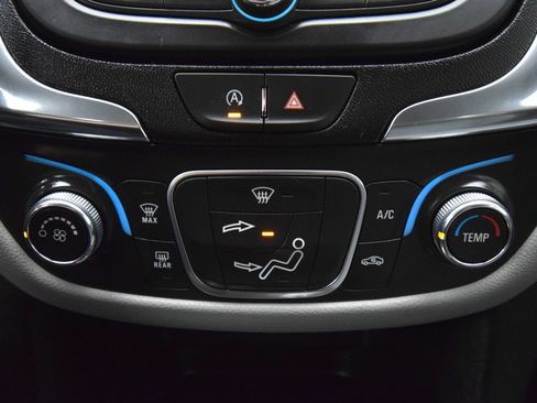 Used 2024 Chevrolet Equinox LS w/ Driver Confidence II Package FWD image 29