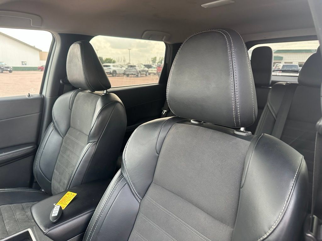 Used 2024 Mitsubishi Outlander SE AWD/4WD image 13