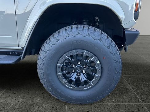 New 2025 Ford Bronco Raptor image 9