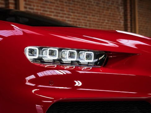 Used 2019 Bugatti Chiron image 6