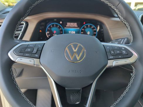 New 2026 Volkswagen Atlas SE image 44