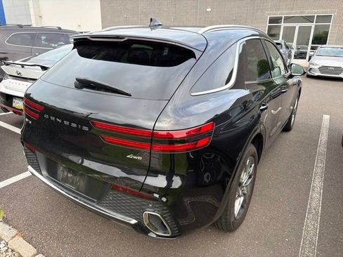 Used 2024 Genesis GV70 2.5T w/ Advanced Package AWD/4WD image 11
