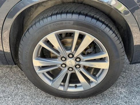 Used 2020 Cadillac XT6 Premium Luxury w/ LPO, Floor Liner Package AWD/4WD image 8