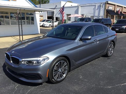 Used 2019 BMW 540i image 3