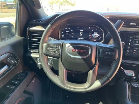 Used 2025 GMC Sierra 2500 AT4 w/ AT4 Premium Plus Package AWD/4WD image 26
