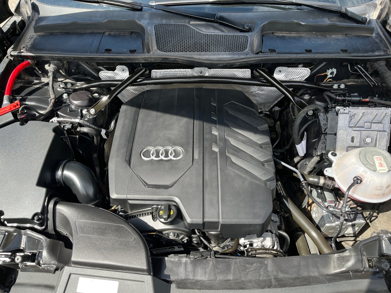 Used 2023 Audi Q5 2.0T Premium Plus w/ Premium Plus Package AWD/4WD image 9