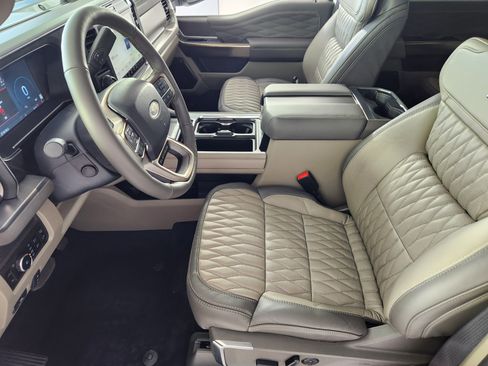 New 2026 Ford F250 Platinum w/ Platinum Plus Package image 12