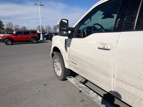 Used 2019 Ford F350 Lariat w/ Lariat Ultimate Package image 14