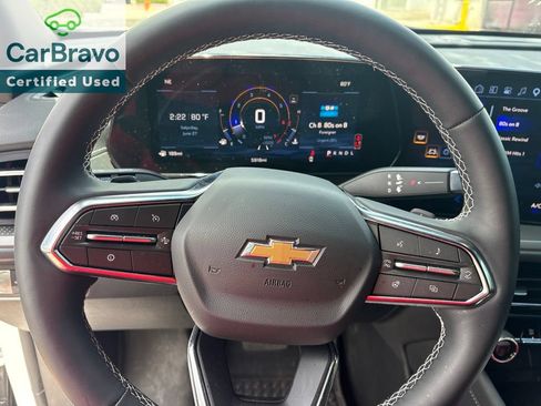 Used 2026 Chevrolet Traverse LT w/ Driver Confidence Package FWD image 15