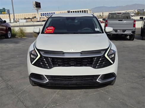 Used 2023 Kia Sportage LX image 8