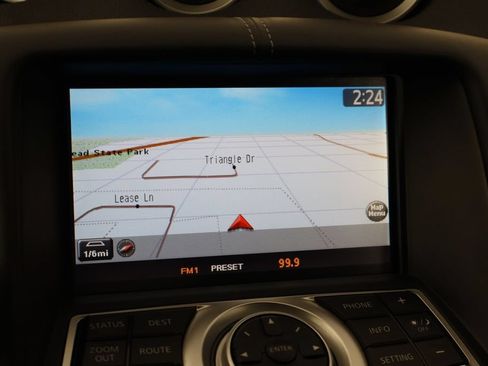Used 2009 Nissan 370Z Touring RWD image 27