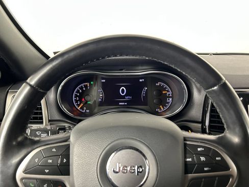 Used 2022 Jeep Grand Cherokee Limited AWD/4WD image 13