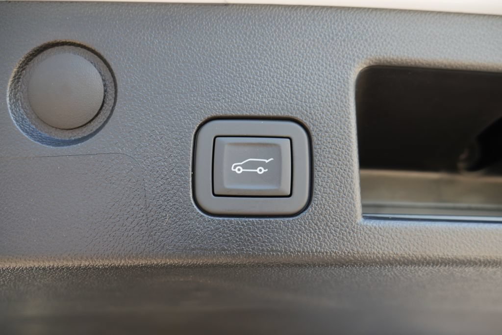 New 2026 Chevrolet Equinox RS w/ Convenience Package III AWD/4WD image 9