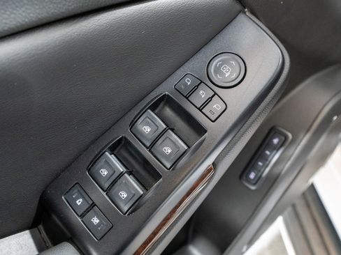 Used 2018 GMC Yukon SLT w/ Open Road Package image 14