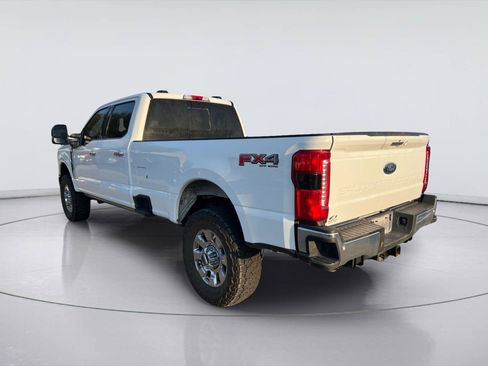 Used 2023 Ford F350 Lariat w/ Lariat Ultimate Package AWD/4WD image 5