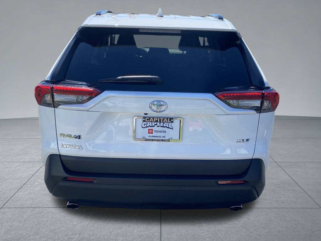 Used 2025 Toyota RAV4 XLE w/ Convenience Package FWD image 11