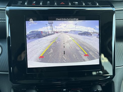 Used 2023 Jeep Grand Cherokee L Laredo image 27