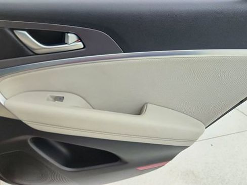 Used 2024 Genesis G70 2.5T w/ Sport Prestige Package AWD/4WD image 28