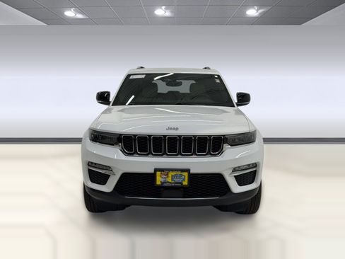 Used 2023 Jeep Grand Cherokee Limited AWD/4WD image 5