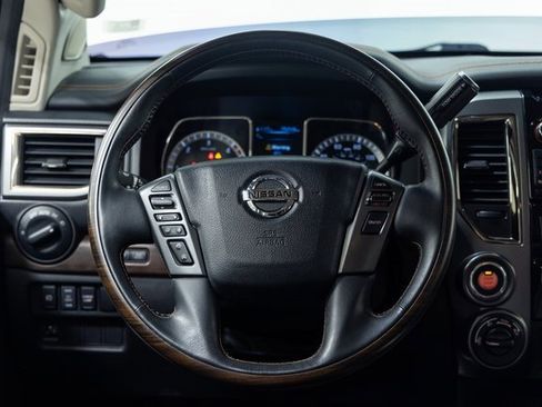 Used 2017 Nissan Titan Platinum Reserve image 12