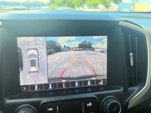 Used 2019 GMC Terrain Denali w/ Advanced Safety Package FWD image 9