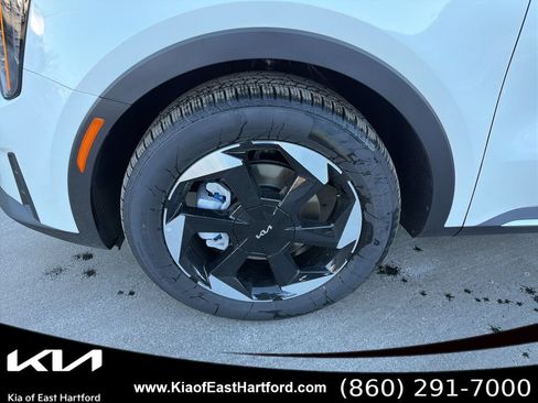 New 2026 Kia Sorento EX AWD/4WD image 12
