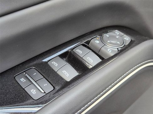 Used 2022 Cadillac Escalade ESV Sport Platinum AWD/4WD image 25