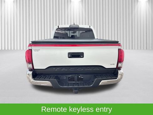 Used 2019 Toyota Tacoma TRD Off-Road image 9