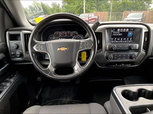 Used 2019 Chevrolet Silverado 1500 LT AWD/4WD image 6