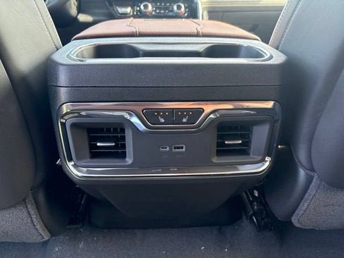New 2026 GMC Sierra 2500 Denali Ultimate AWD/4WD image 17