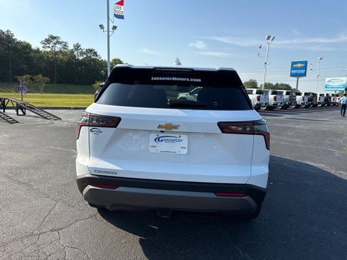 New 2025 Chevrolet Equinox LT image 4