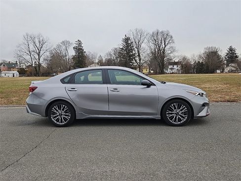 Used 2023 Kia Forte GT-Line w/ GT-Line Technology Package image 8