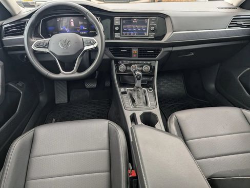 Used 2023 Volkswagen Jetta SE FWD image 19
