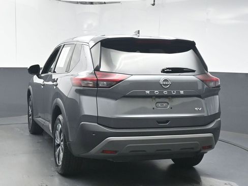 Used 2023 Nissan Rogue SV image 6