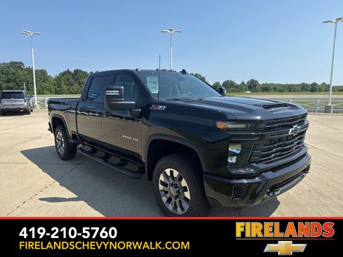 New 2025 Chevrolet Silverado 2500 Custom w/ Custom Value Package image 11