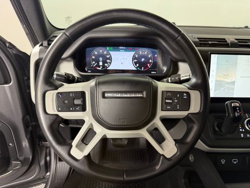 Used 2022 Land Rover Defender 110 X-Dynamic HSE AWD/4WD image 27