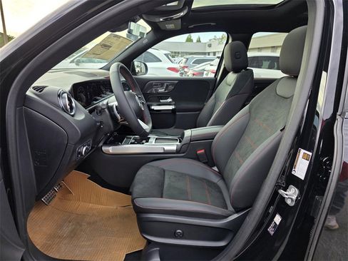 New 2026 Mercedes-Benz GLB 250 image 21