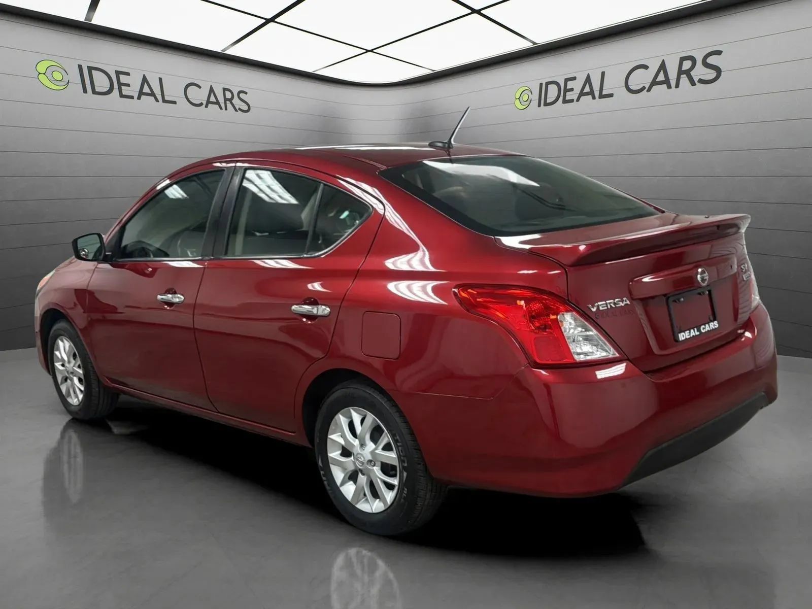 Used 2018 Nissan Versa SV w/ SV Special Edition Package FWD image 7