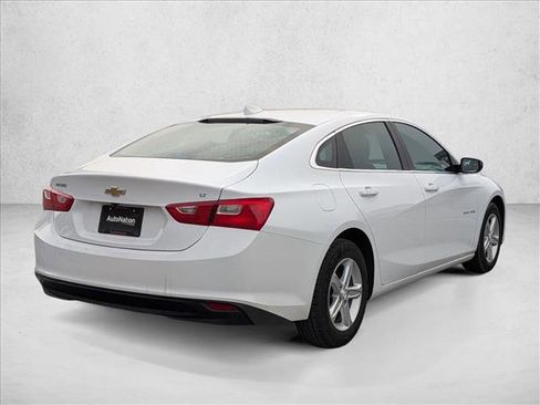 Used 2023 Chevrolet Malibu LT image 3