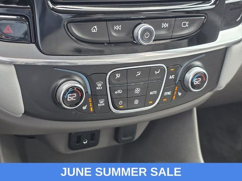 Used 2018 Chevrolet Traverse LT FWD image 22