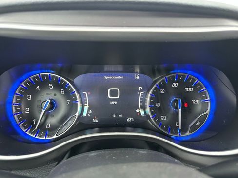 New 2026 Chrysler Pacifica Select image 31