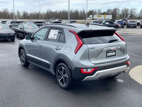 New 2026 Kia Niro LX image 5