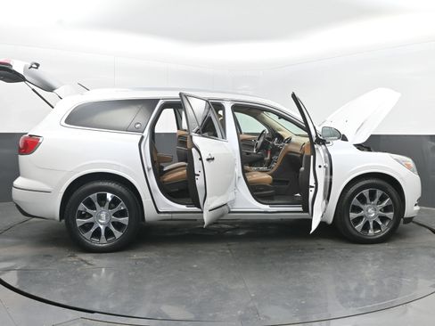 Used 2017 Buick Enclave Leather w/ Enclave Sport Touring Edition image 44
