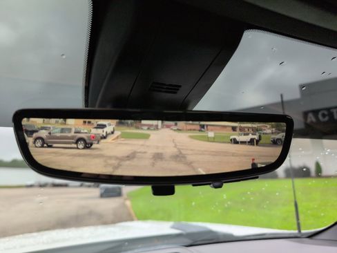 Used 2022 Chevrolet Silverado 2500 High Country w/ Z71 Off-Road Package image 35